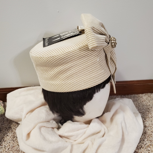 NEW! CLASSY Whittal & Shon Statement Hat Bow Gold Shimmer - Picture 3 of 7